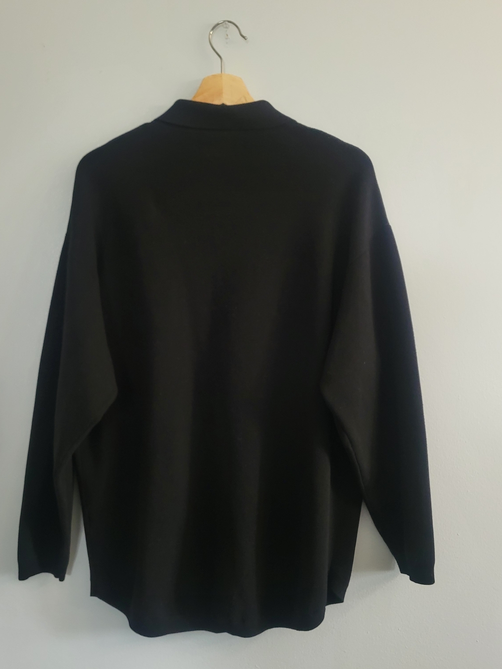 ARITZIA Wilfred Free Ronnie Sweater Sz M Button-Front Minimalist Quiet Luxury - Picture 4 of 14